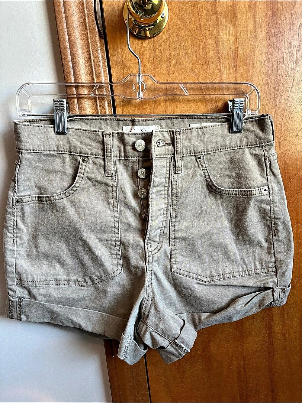 Jessica Simpson Women's Cargo Shorts in Gray